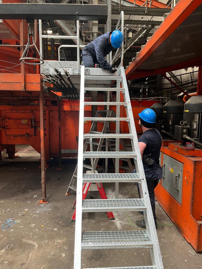 Construction ladder